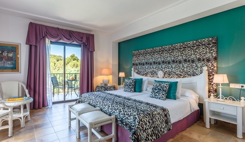 Habitación estándar doble, balcón (2 Adults + 1 Child)