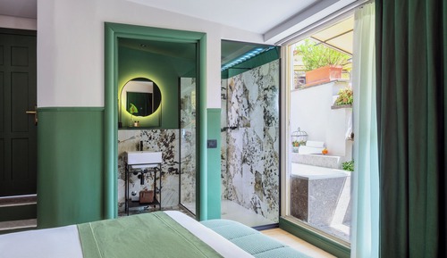 Deluxe Double Room with a balcony in an Annex Building