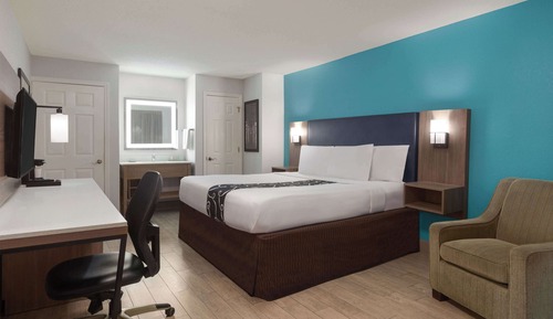 Habitación, 1 cama de matrimonio grande, no fumadores, vistas a la ciudad