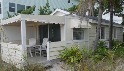 Romantic Studio Suite, Private Bathroom (104 Hibiscus)