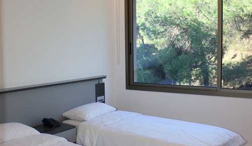 Standard Studio, Hill View, Mountainside