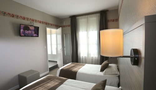 Habitación clásica con 2 camas individuales