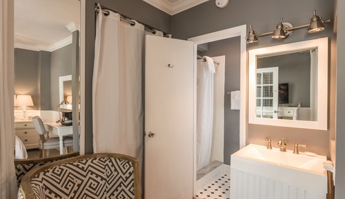 Habitación estándar, 1 cama de matrimonio grande, balcón, junto a la piscina (Room 6)