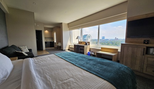 Habitación doble superior, cocina básica, vistas al río