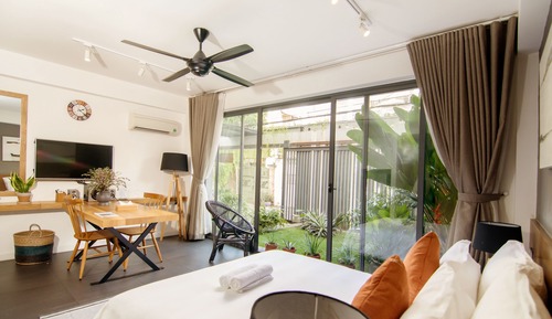 Estudio superior, planta baja