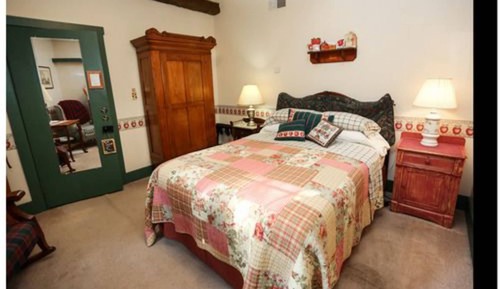 Habitación, baño privado (Apple Orchard Queen Room)