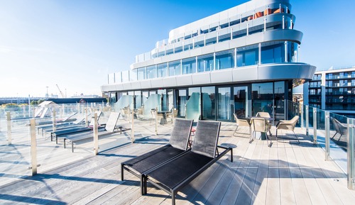 Suite, vistas al puerto deportivo
