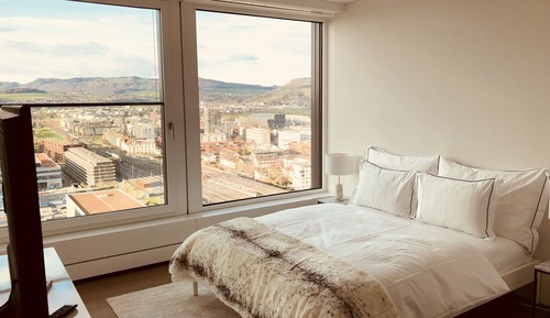 Apartamento City, 2 habitaciones, vistas al lago, en una planta alta