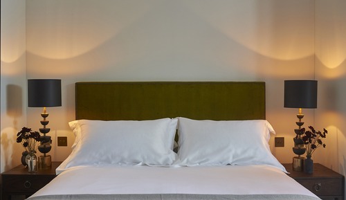 Habitación ejecutiva doble, 1 cama de matrimonio grande, vistas al patio