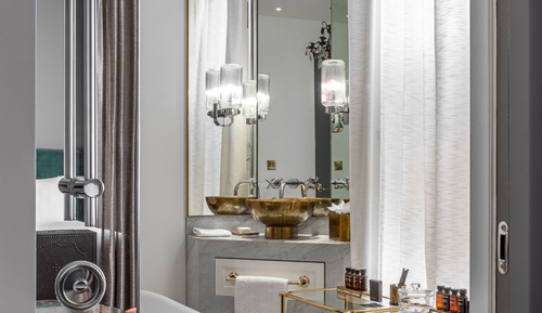 Newman Suite
