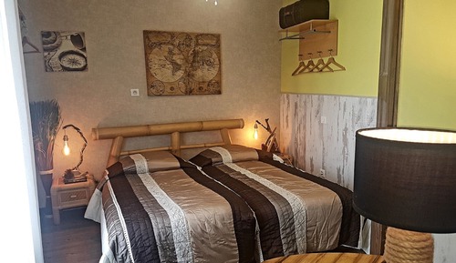 Habitación con 2 camas individuales, terraza