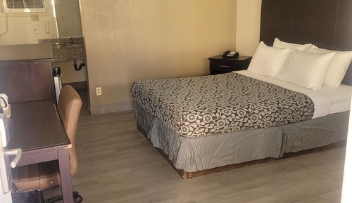 Habitación, 1 cama de matrimonio grande, no fumadores (Efficiency)