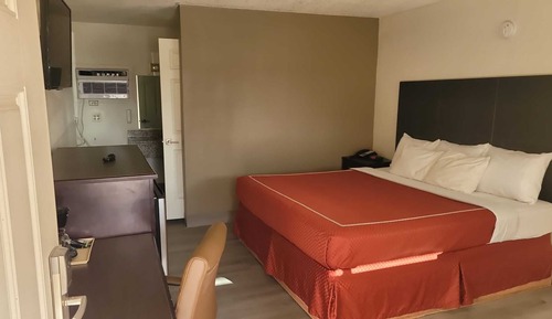 Habitación, 1 cama de matrimonio grande, accesible para personas con discapacidad (Efficiency)