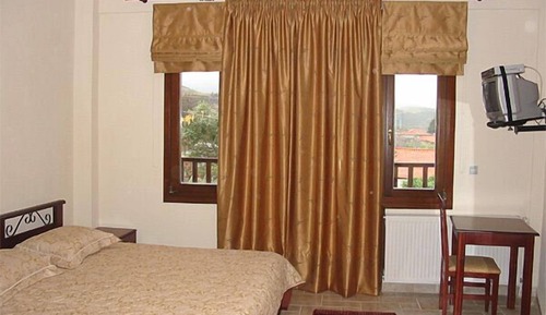 Habitación clásica con 1 cama doble o 2 individuales
