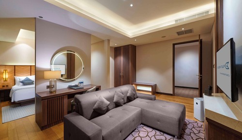Suite, 1 cama de matrimonio grande con sofá cama, bañera