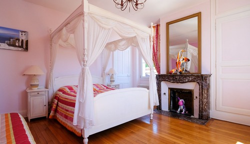 Habitación triple Premium, baño privado (Pivoine)