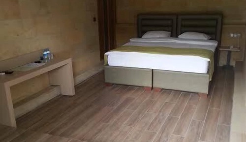 Habitación Deluxe doble, acceso a la piscina