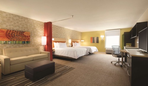Estudio, 2 camas de matrimonio (Mobility & Hearing, Roll-in Shower)