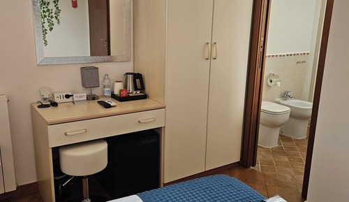 Habitación individual, baño privado