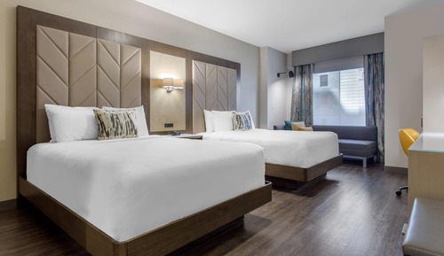 Habitación, 2 camas de matrimonio, no fumadores, vistas a la ciudad