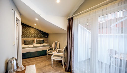 Habitación estándar con 1 cama doble o 2 individuales