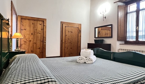 Apartamento, 3 habitaciones, terraza, vistas al jardín