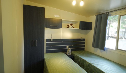 Casa móvil estándar, 2 habitaciones (Beach Access Included)