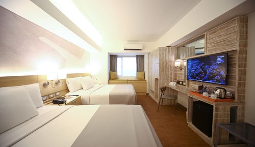 Habitación, 2 camas de matrimonio, no fumadores (Cityscape TRYP)