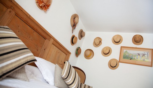 Habitación doble, baño privado (CHAPEAUX)