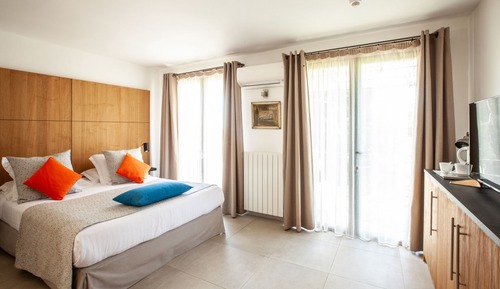 Habitación ejecutiva doble, balcón (ROMARIN)