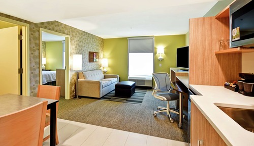 Suite, 1 cama de matrimonio grande con sofá cama, bañera (Mobility & Hearing)