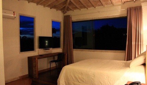 Suite (Duplo  Ar-condicionado)