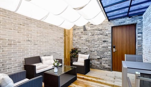 Suite Premium (Fri/Sat check in time: 8PM)