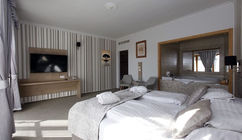 Habitación Deluxe, 1 cama de matrimonio, bañera de hidromasaje