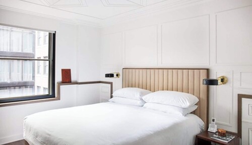 Habitación superior, 1 cama de matrimonio grande, accesible en silla de ruedas (4)