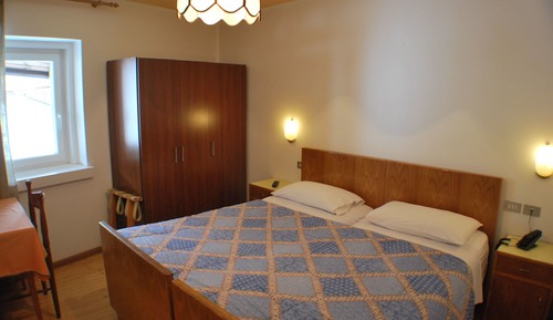 Habitación con 1 cama doble o 2 individuales