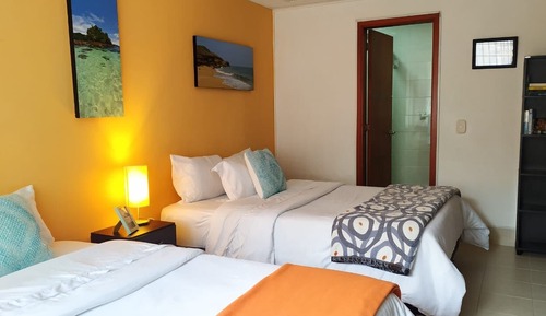 Economy Triple Room, Multiple Beds, Private Bathroom, City View