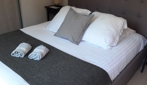 Apartamento superior, terraza, vistas al jardín (Suite supérieur)