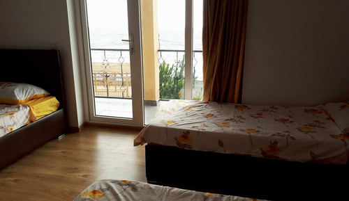 Habitación cuádruple, vistas al mar