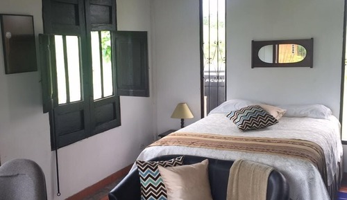 Habitación superior, 1 cama de matrimonio, balcón, vistas a la montaña