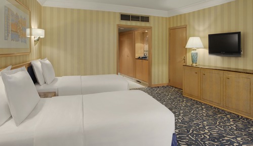 Guest Room with Two Singles Beds
