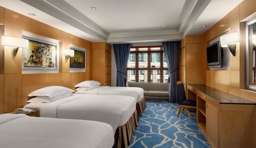 Family Room with Three Twin Beds