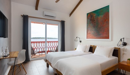 Habitación con 2 camas individuales, vistas al mar