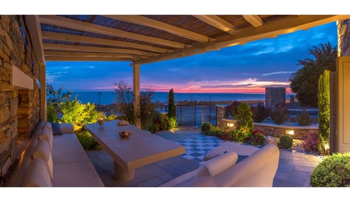 Villa de lujo, 3 habitaciones, 2 baños, frente a la playa