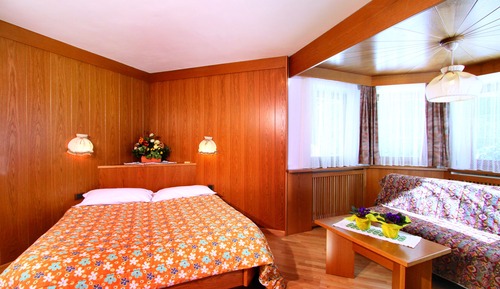 Habitación triple clásica
