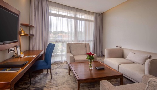 Suite, 1 cama de matrimonio grande, balcón