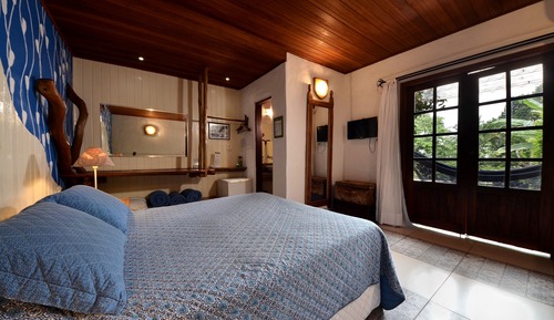 Habitación cuádruple Premium, patio, junto a la piscina