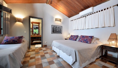 Habitación triple Confort, patio, en la zona del jardín