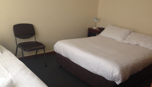Hotel Triple with Shared Bathroom 