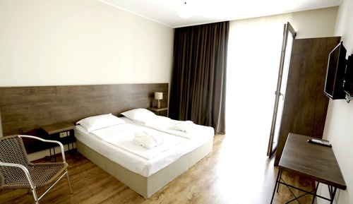 Habitación estándar con 1 cama doble o 2 individuales